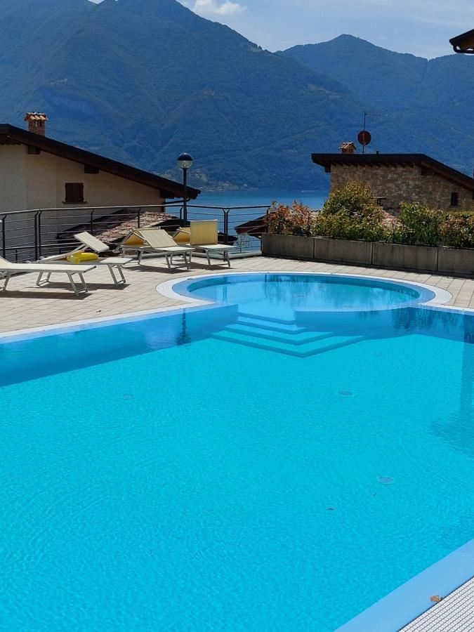 Iseo Lake Villa Con Vista Lago E Piscina Costa Volpino Exterior photo