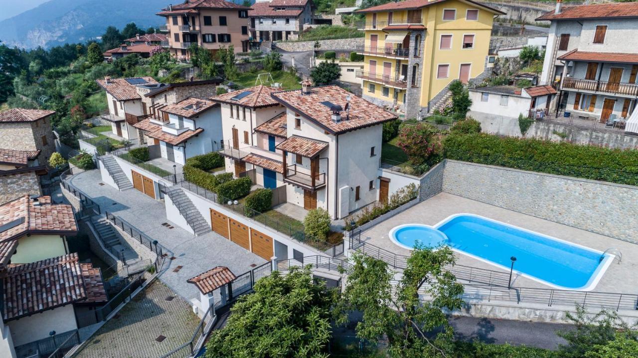 Iseo Lake Villa Con Vista Lago E Piscina Costa Volpino Exterior photo